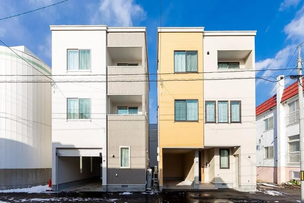 Holiday home Guest House Earth【The Moon & The Sun】 Sapporo