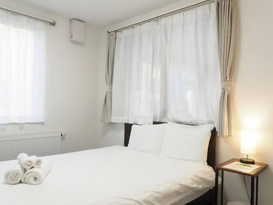 Guest House Earth【The Moon & The Sun】 Sapporo